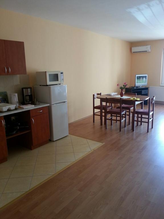 Kotany Apartman Harkany Room photo